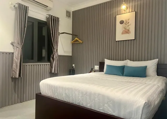 Đông Như Hotel